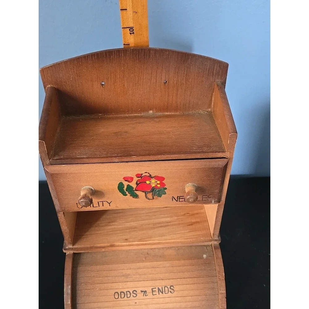 N/A wooden sewing